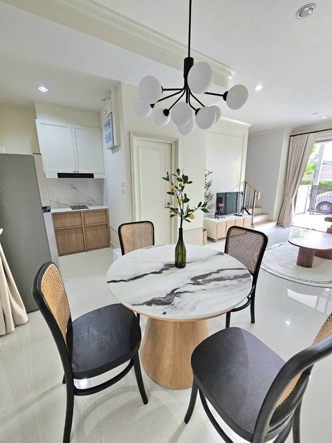 ทาวน์เฮ้าส์