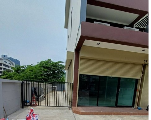 อาคารพาณิชย์