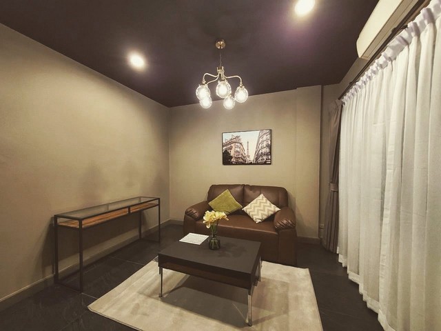 ทาวน์เฮ้าส์