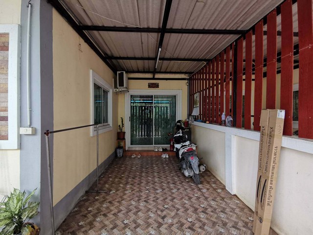 ทาวน์เฮ้าส์