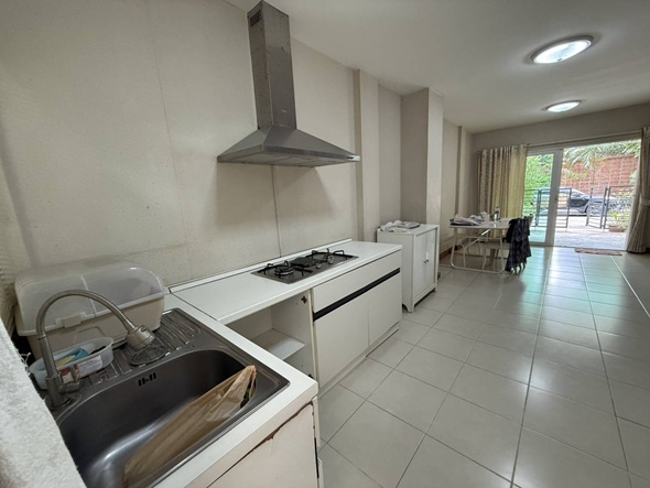 ห้องชั้นล่าง