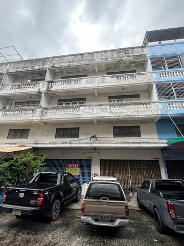 อาคารพาณิชย์