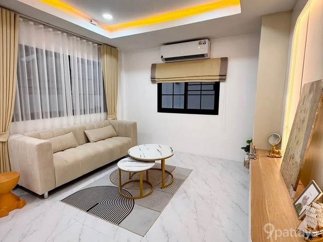 ทาวน์เฮ้าส์