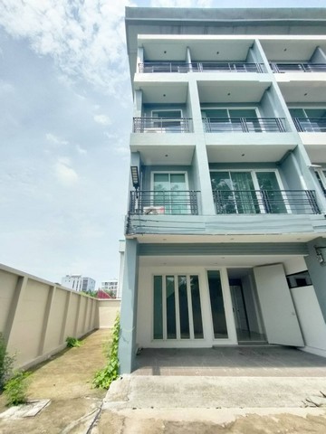 ทาวน์เฮ้าส์