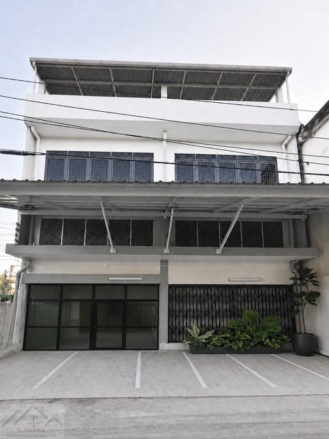 อาคารพาณิชย์