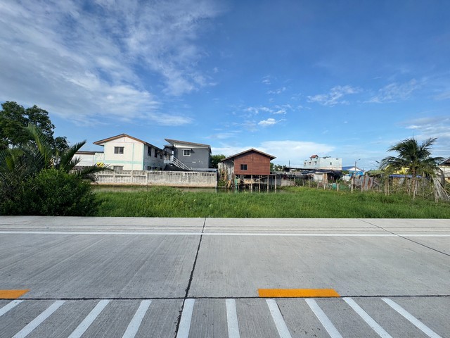 ที่ดิน