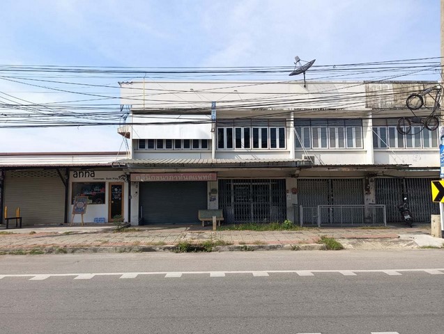 อาคารพาณิชย์